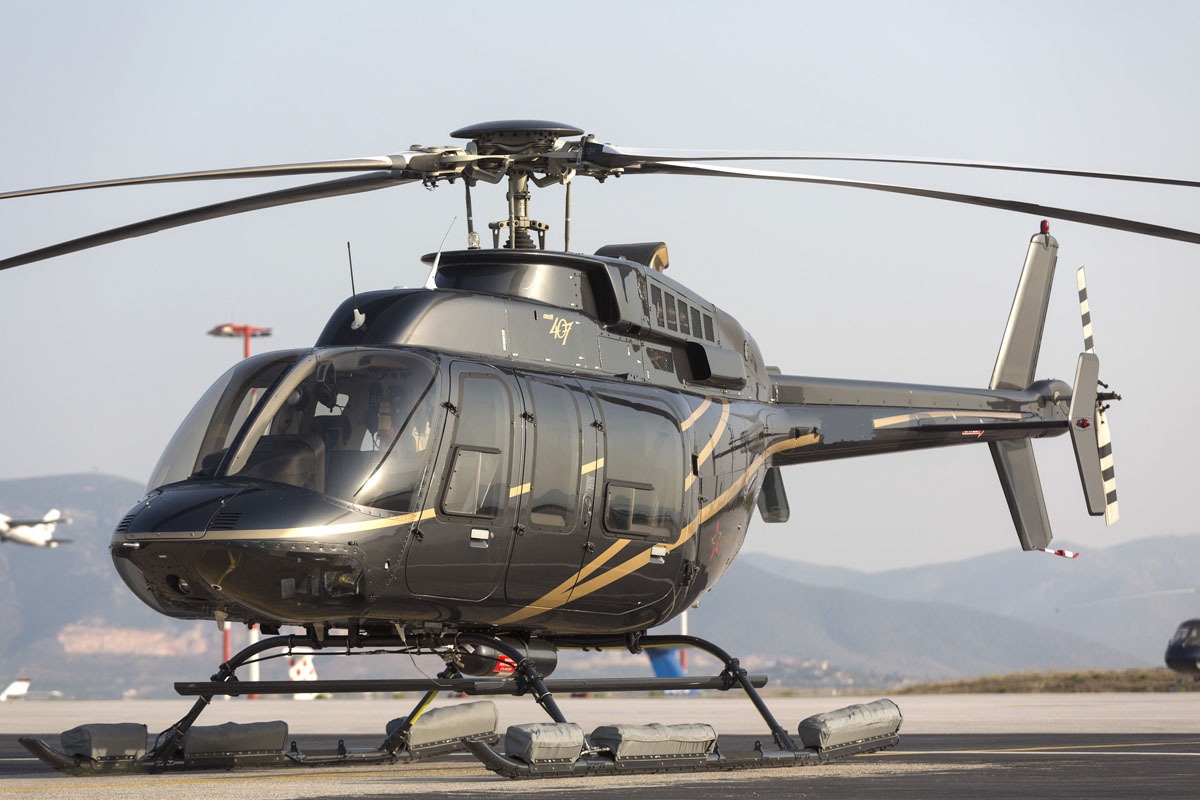 Вертолет пожиратель. Bell 407gx. Bell 409. Геликоптер геликоптер. Bell 407 в России.